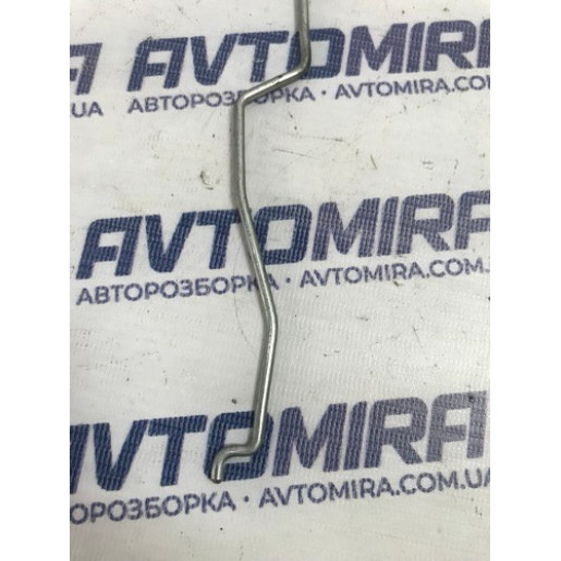 Тяга замка двери передней правой Opel Astra J 2009-2015 13299671